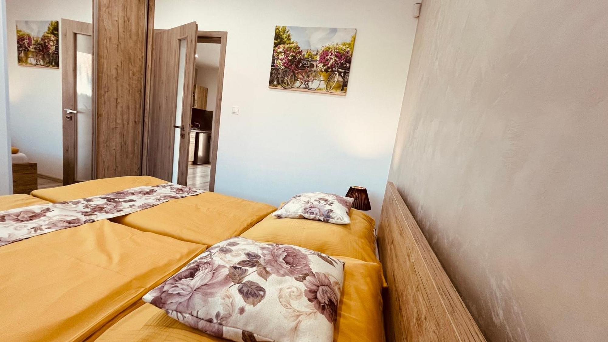 Eugen Apartman Veľký Meder Bagian luar foto